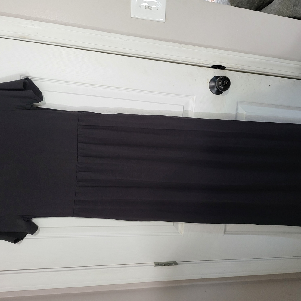 Elegant Black Maxi Dress